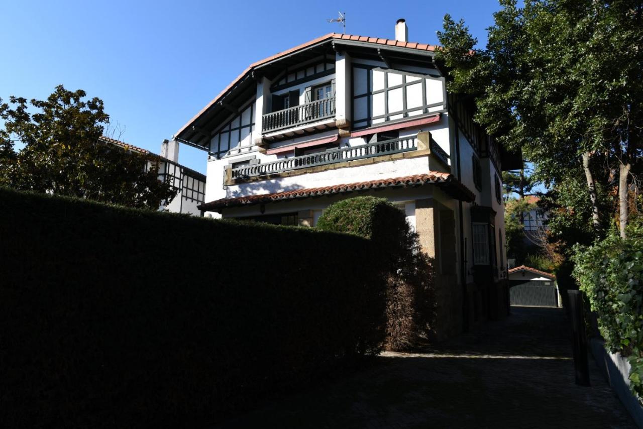 Tradicion Y Elegancia Villa Getxo ภายนอก รูปภาพ